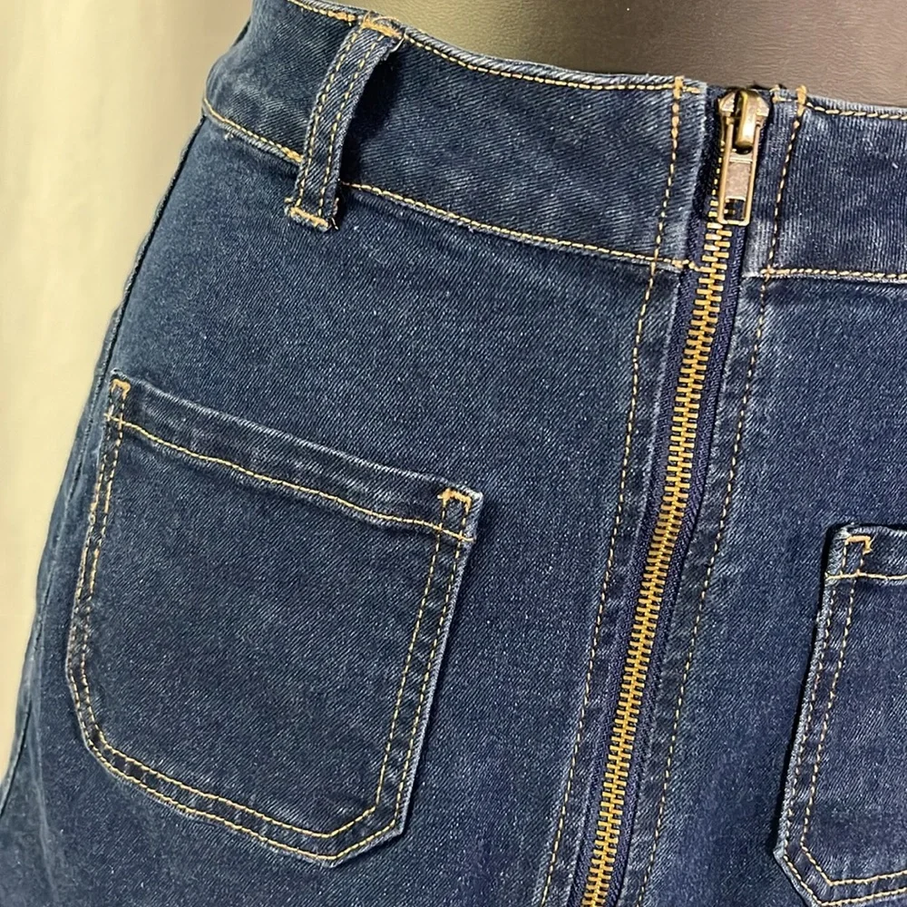 🛍 6 for $35 • Sincerely Jules Zip Front Patch Pocket Denim Mini Skirt